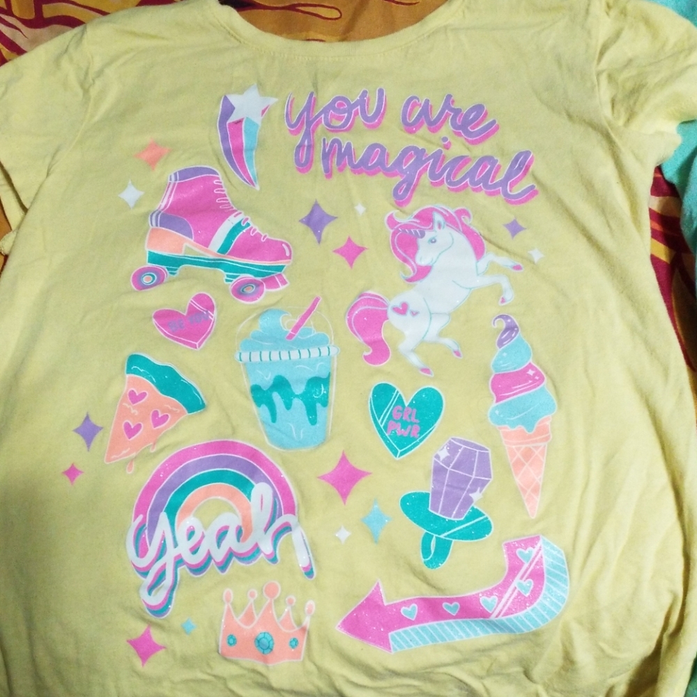 Children t shirts for girls.